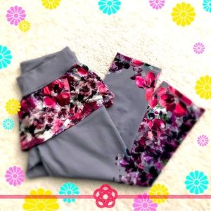 💕EUC💕Anthropologie Pure + Good Skirted Petal Crops Leggings